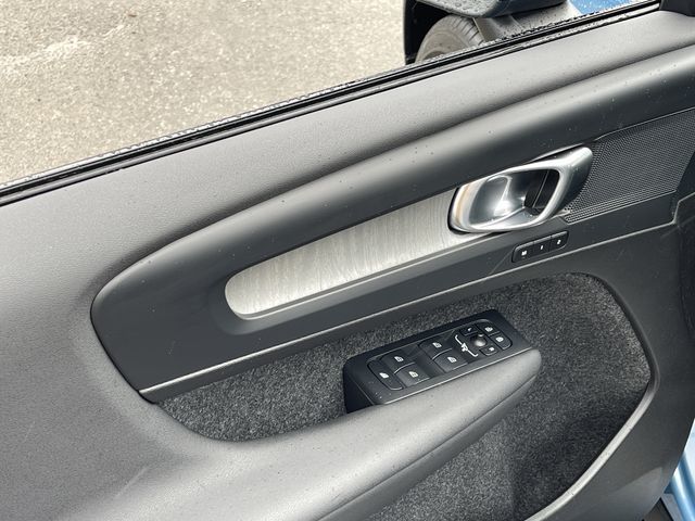 Volvo XC40  2025 à Pointe-Claire, Québec