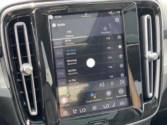 2026 Volvo XC40 in Pointe-Claire, Quebec