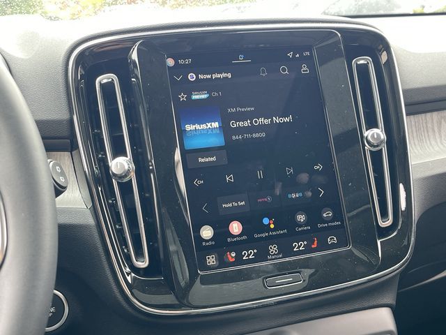 2026 Volvo XC40 in Pointe-Claire, Quebec