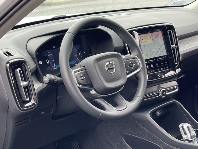 2026 Volvo XC40 in Pointe-Claire, Quebec