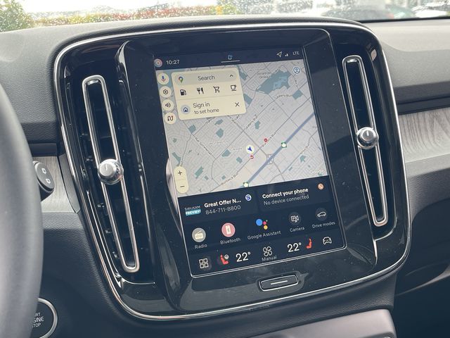 2026 Volvo XC40 in Pointe-Claire, Quebec