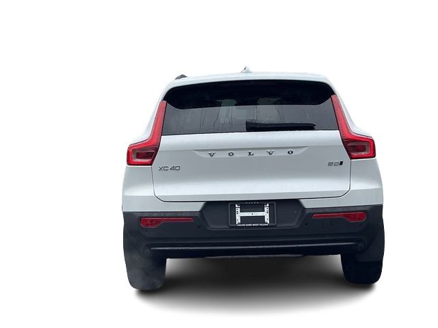 2026 Volvo XC40 in Pointe-Claire, Quebec