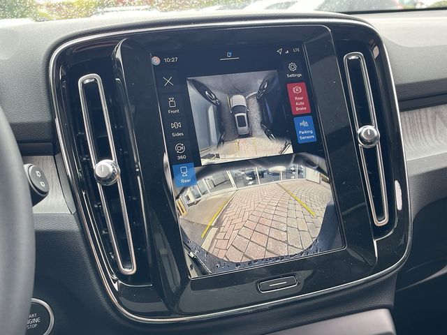 2026 Volvo XC40 in Pointe-Claire, Quebec