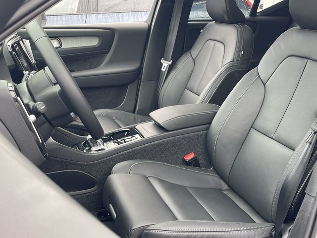 2026 Volvo XC40 in Pointe-Claire, Quebec