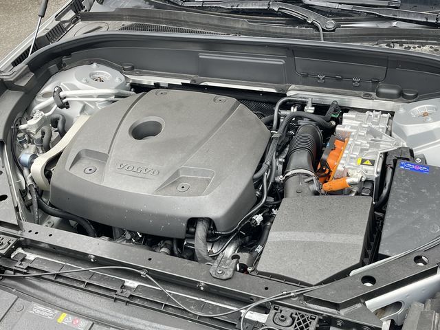 2025 Volvo XC60 Plug-in Hybrid in Pointe-Claire, Quebec