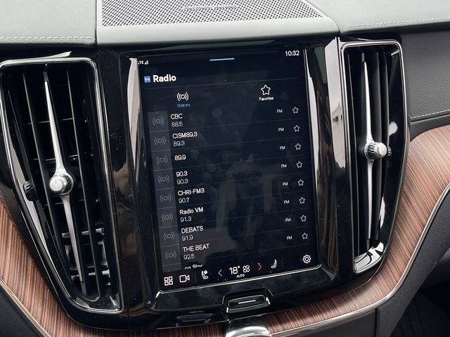 2025 Volvo XC60 Plug-in Hybrid in Pointe-Claire, Quebec
