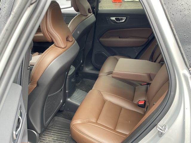 2025 Volvo XC60 Plug-in Hybrid in Pointe-Claire, Quebec