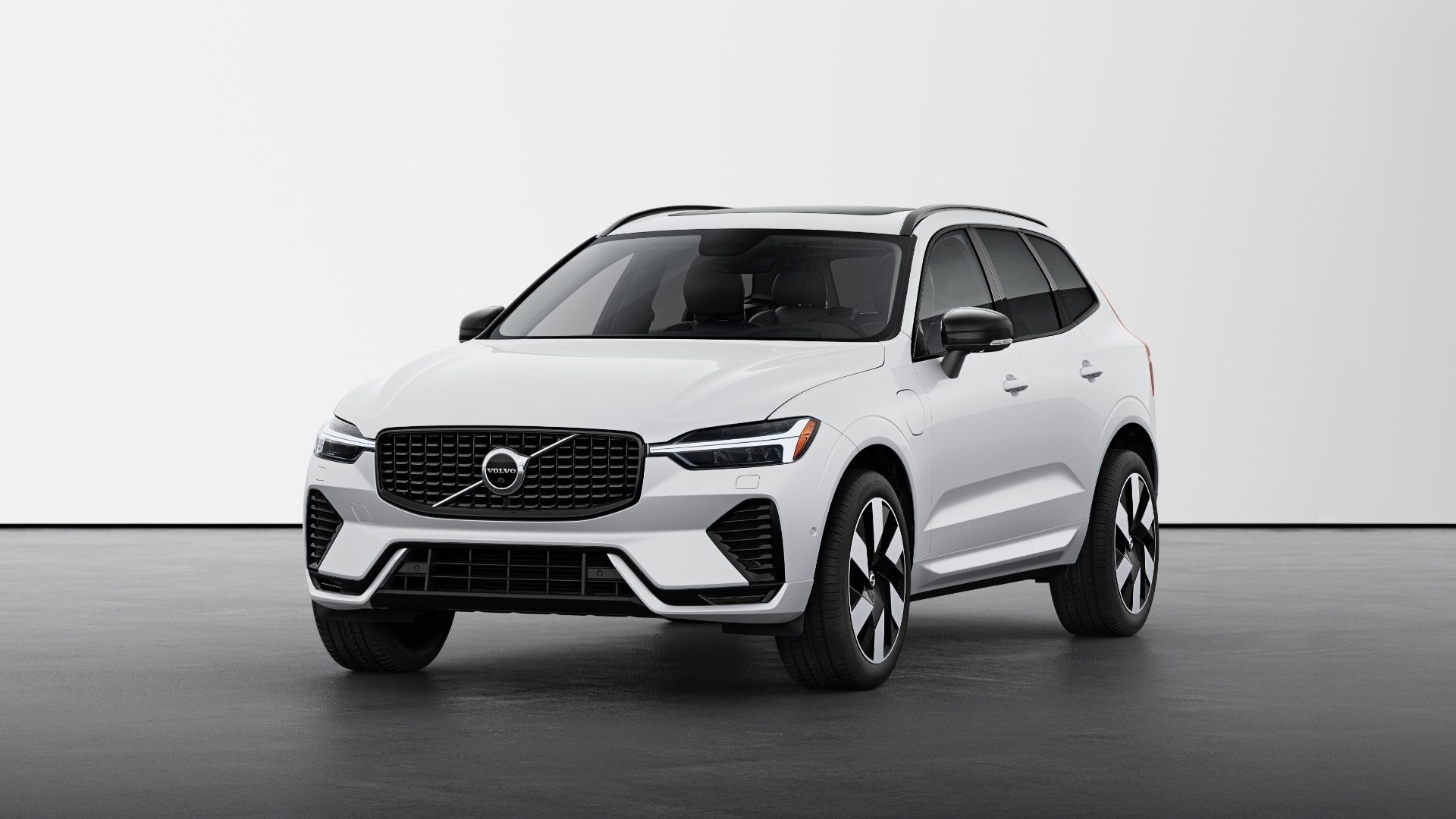 Volvo XC60 Plug-in Hybrid  2025 à Pointe-Claire, Québec