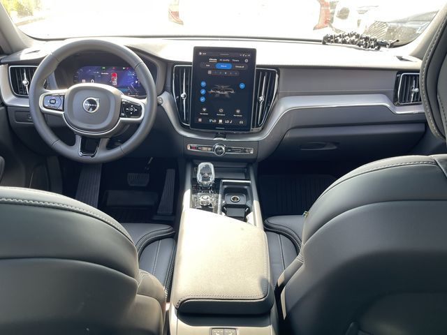 2026 Volvo XC60 Plug-in hybrid in Pointe-Claire, Quebec