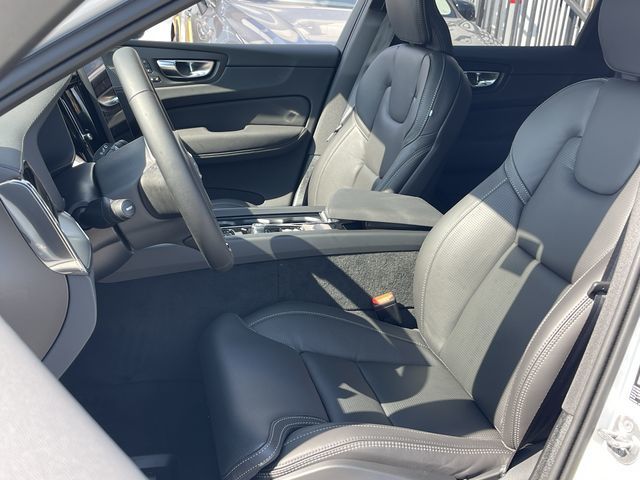 2026 Volvo XC60 Plug-in hybrid in Pointe-Claire, Quebec