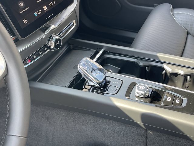 2026 Volvo XC60 Plug-in hybrid in Pointe-Claire, Quebec