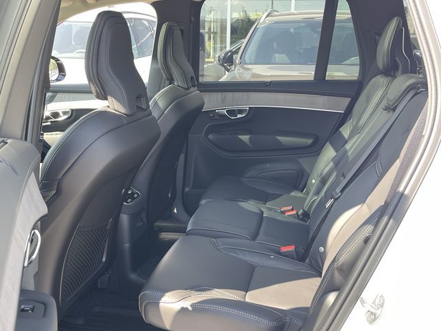 2026 Volvo XC90 Plug-in hybrid in Pointe-Claire, Quebec