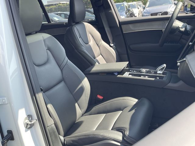 2026 Volvo XC90 Plug-in hybrid in Pointe-Claire, Quebec