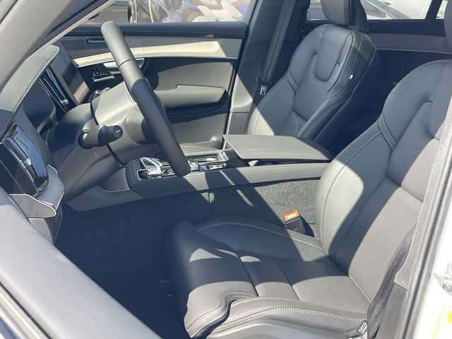 2026 Volvo XC90 Plug-in hybrid in Pointe-Claire, Quebec