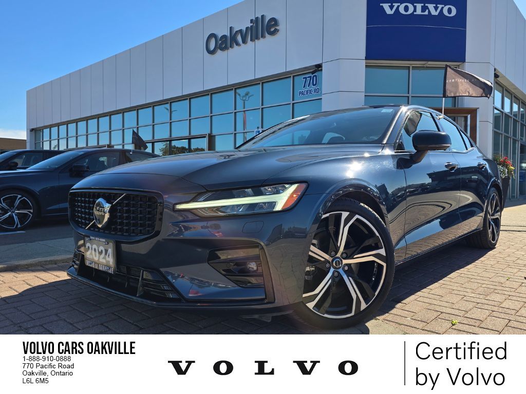 2024 Volvo S60 PLUS DARK THEME