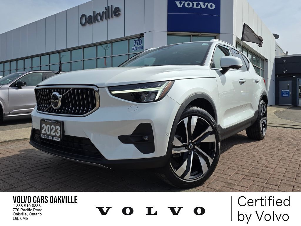 2023 Volvo XC40 PLUS BRIGHT THEME
