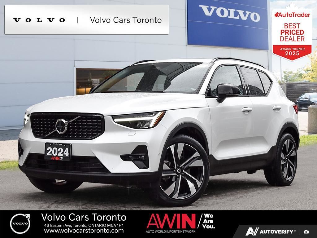 2024 Volvo XC40 B5 AWD Plus Dark Theme   20 Wheels