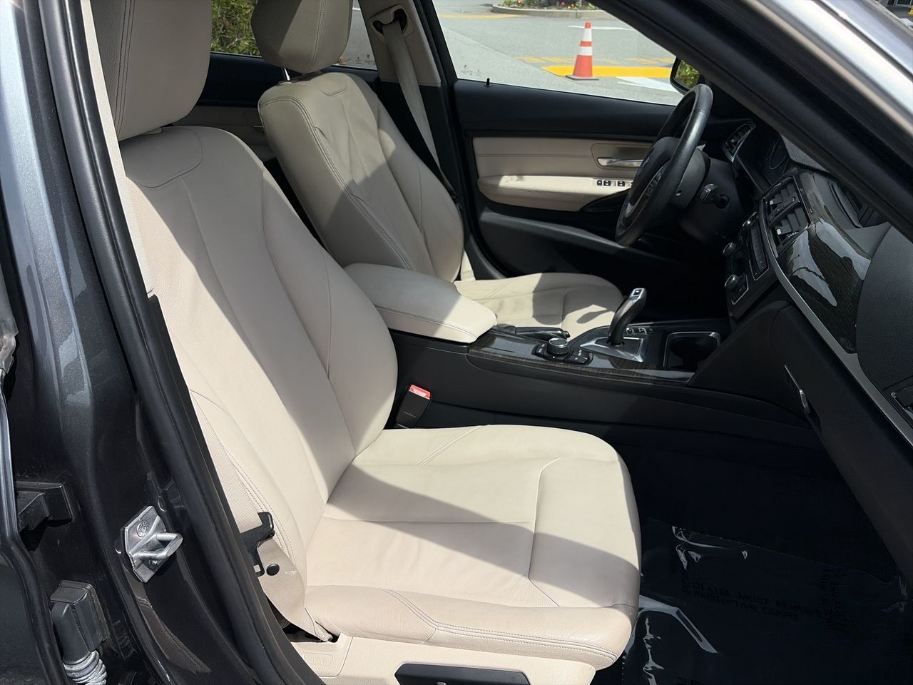 2014 BMW 320i in Richmond, British Columbia