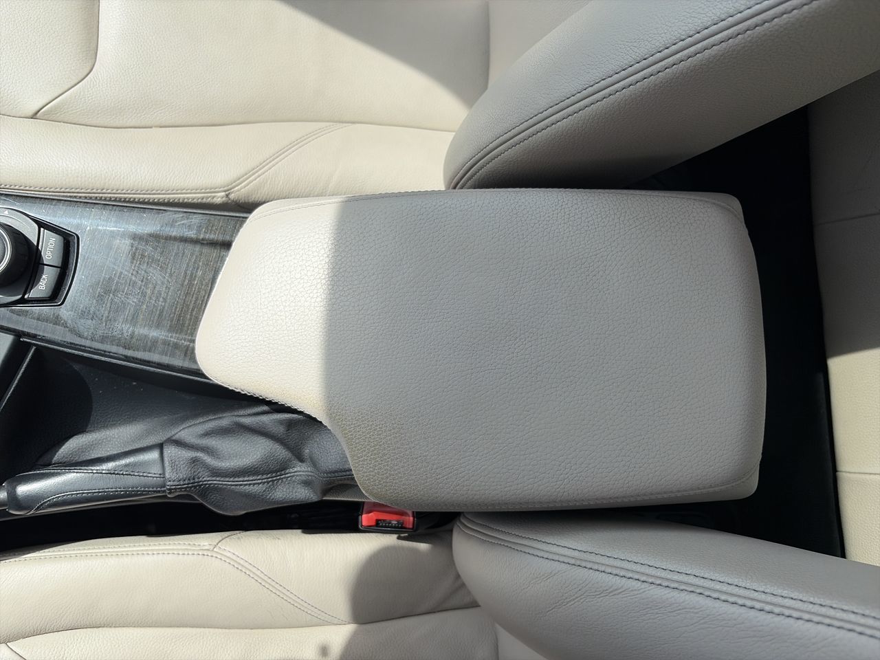 2014 BMW 320i in Richmond, British Columbia
