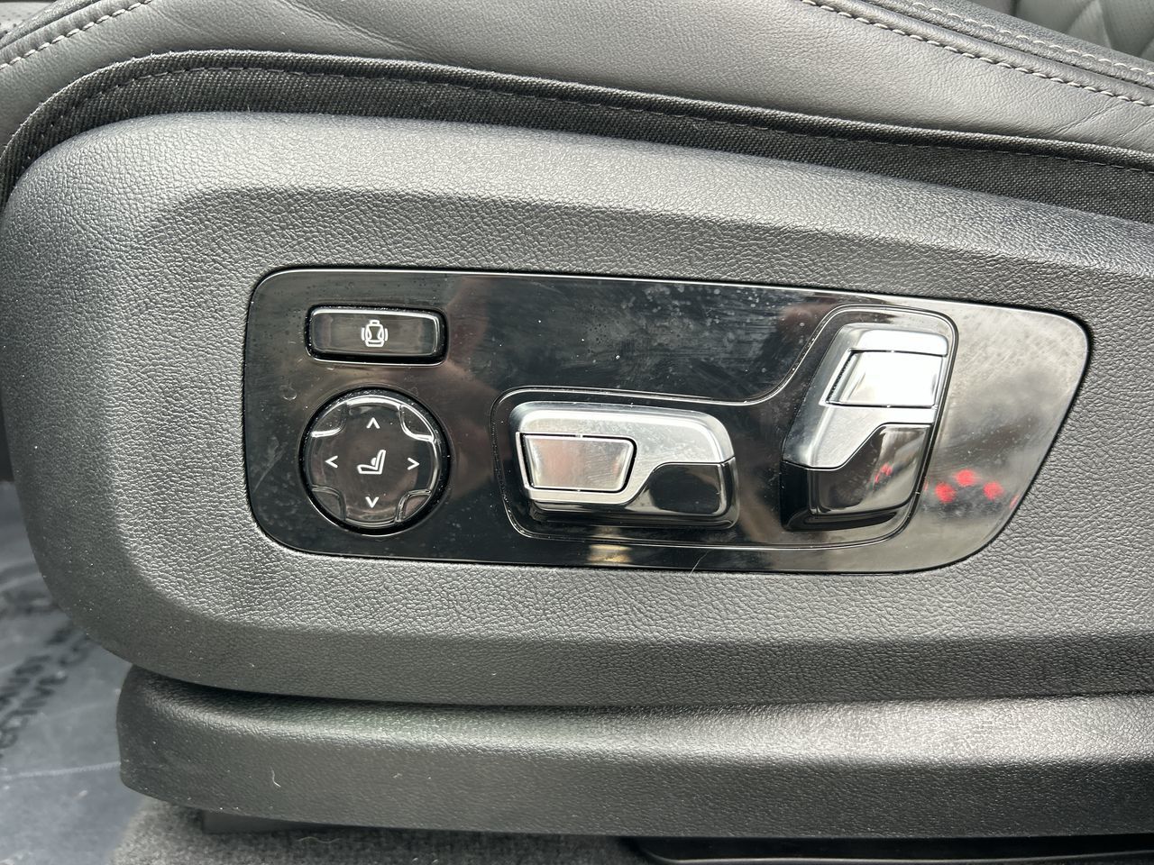 2025 BMW X5 in Richmond, British Columbia