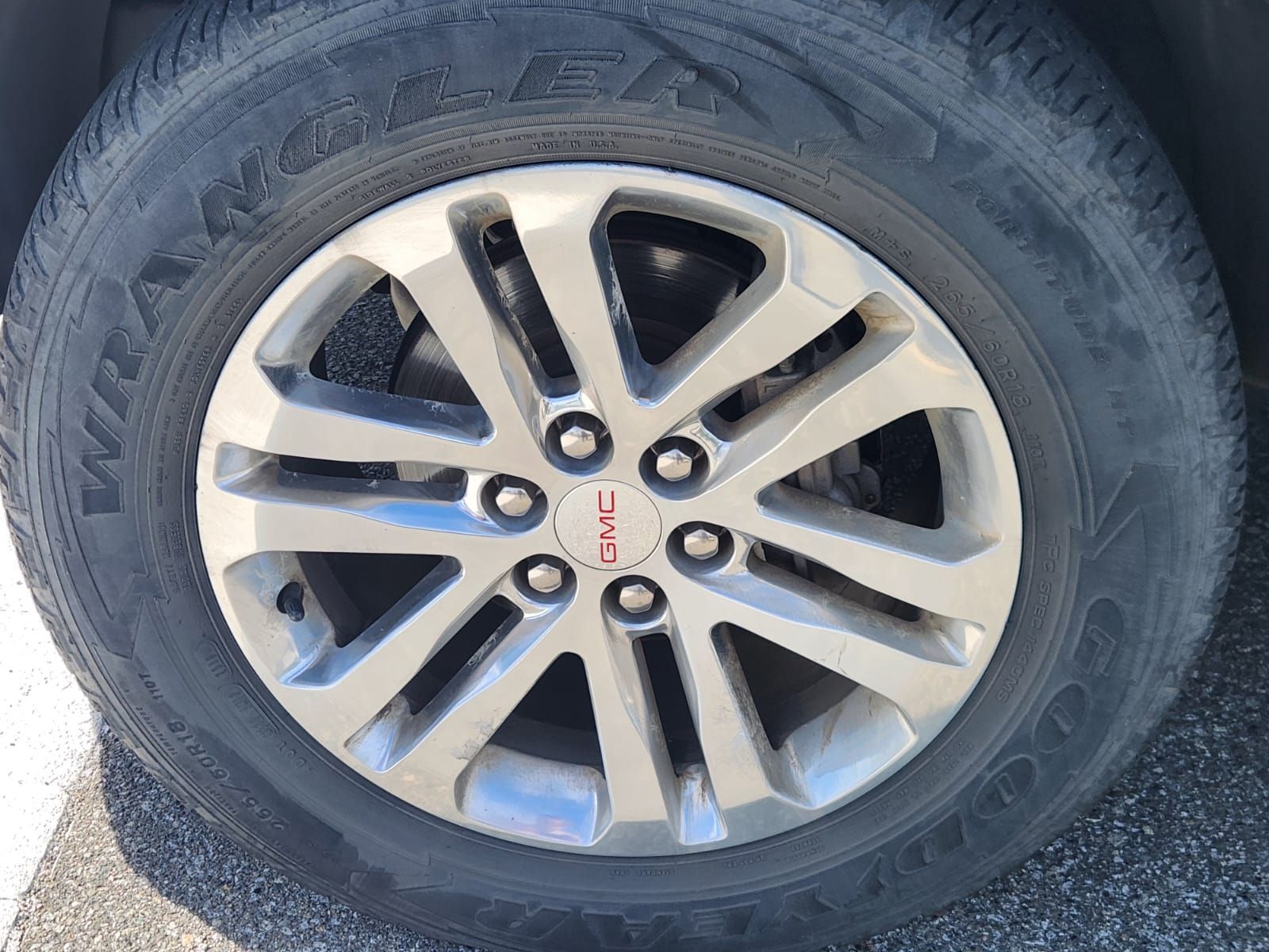 2016 GMC Canyon in Richmond, British Columbia