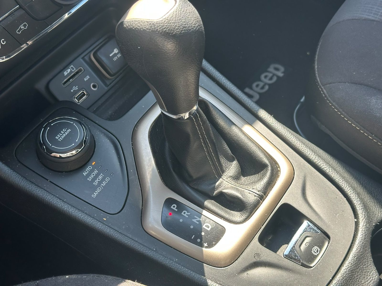 Jeep Cherokee  2015 à Richmond, Colombie-Britannique