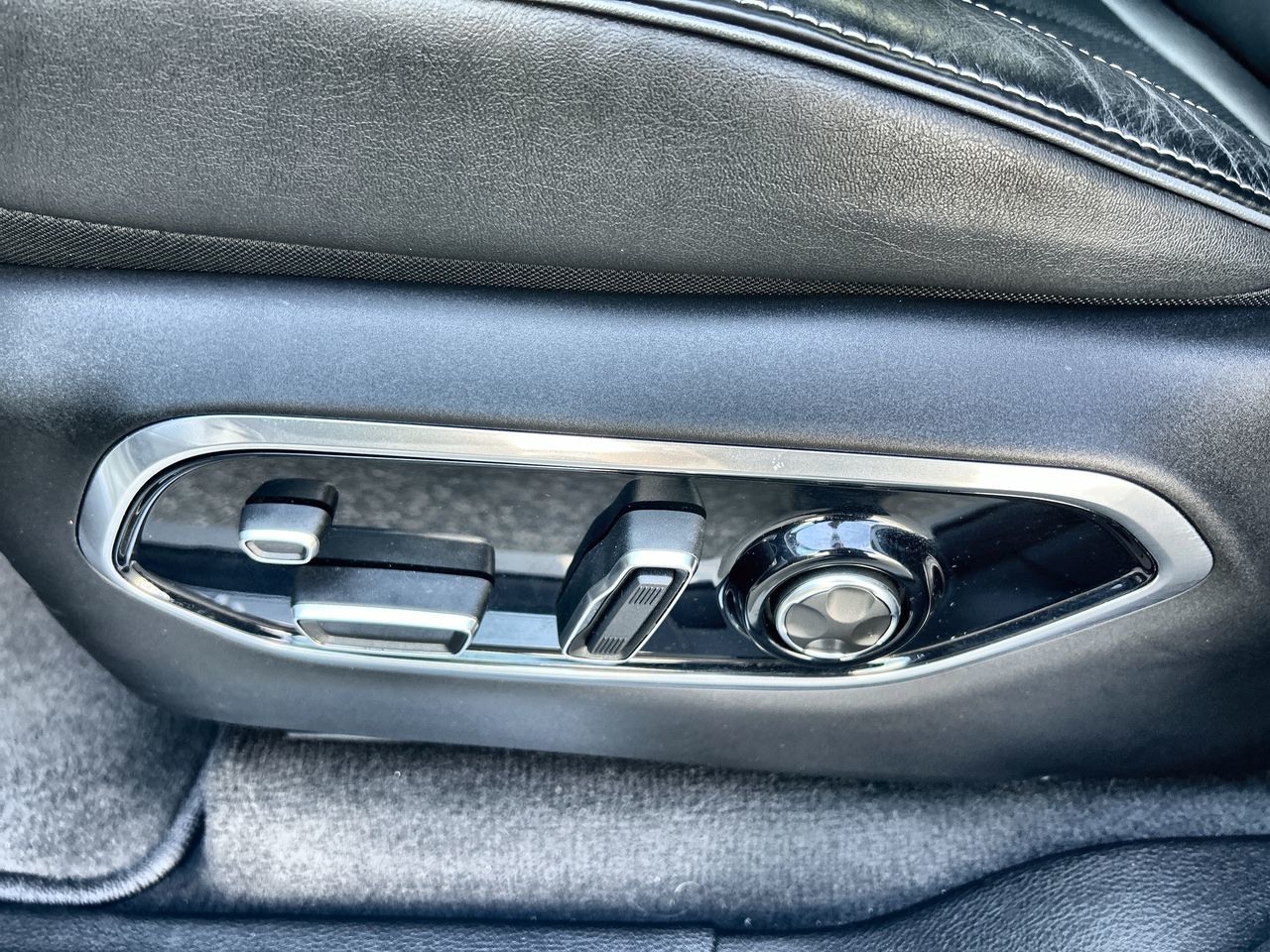 2023 Jeep Grand Cherokee 4xe in Richmond, British Columbia