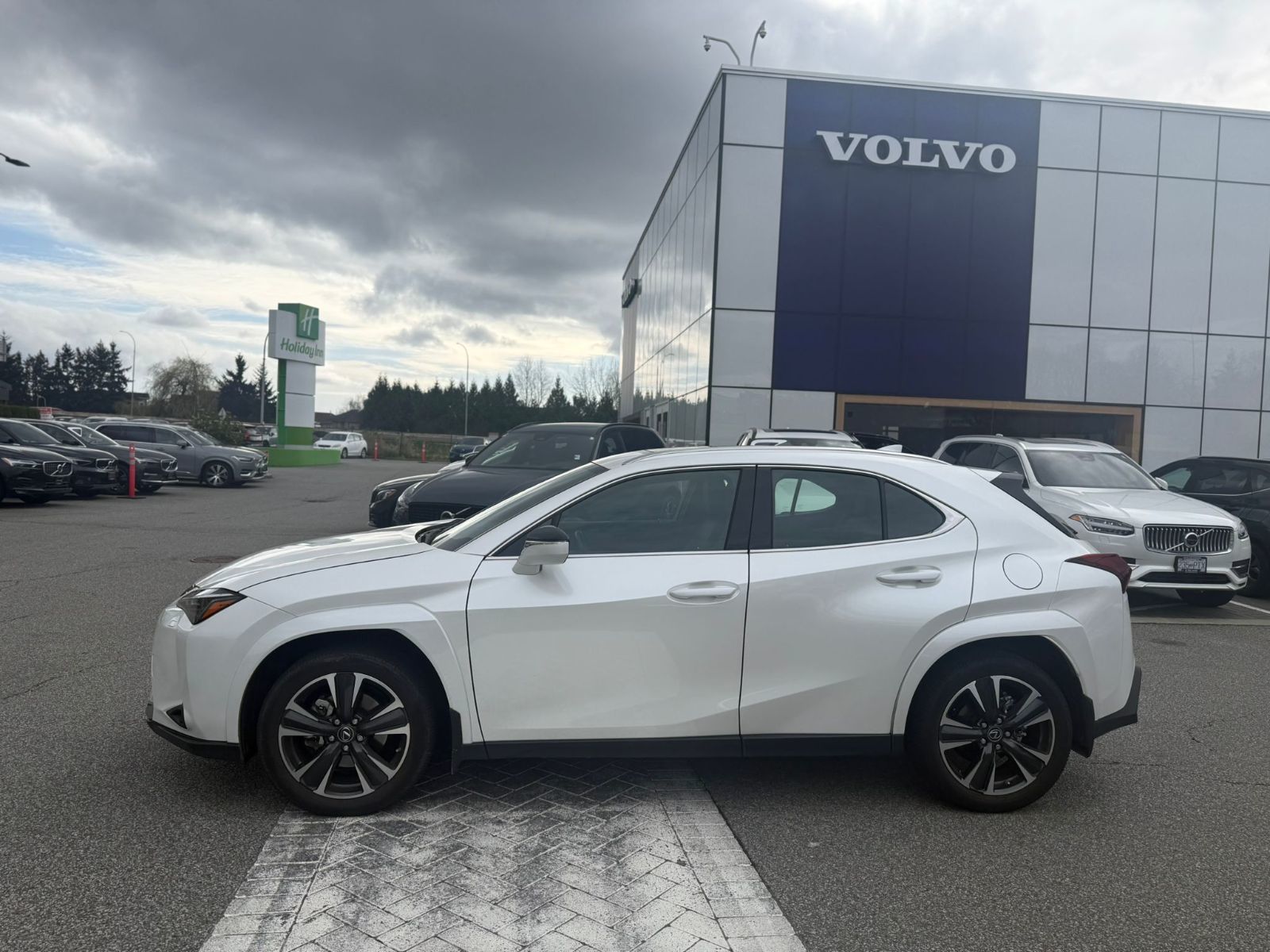 Lexus UX  2024 à Richmond, Colombie-Britannique