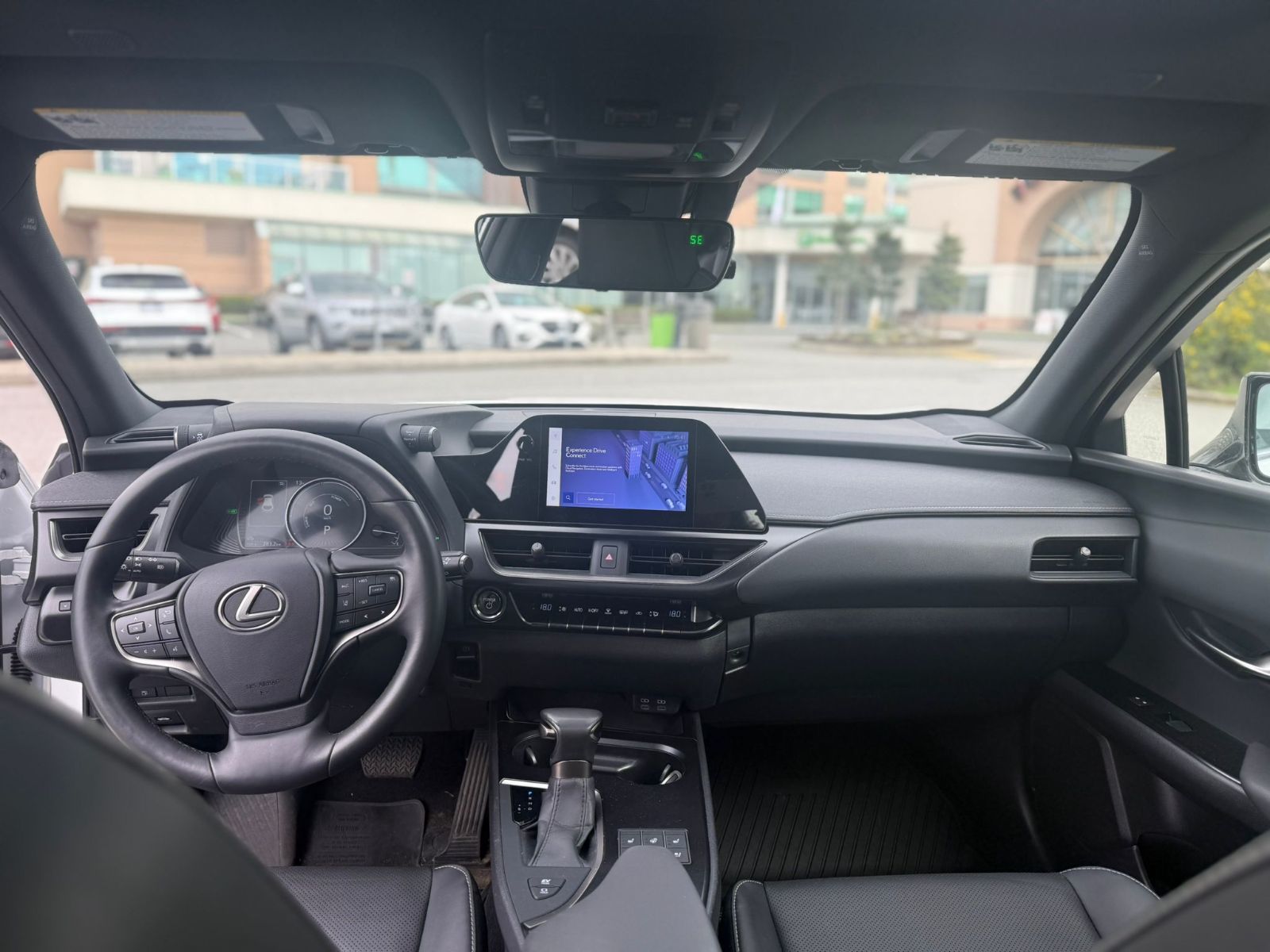 Lexus UX  2024 à Richmond, Colombie-Britannique