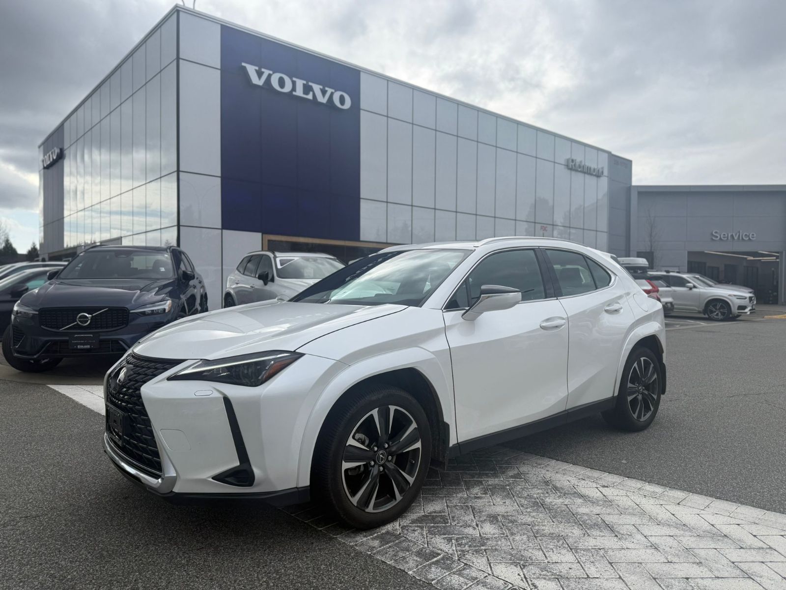 Lexus UX  2024 à Richmond, Colombie-Britannique