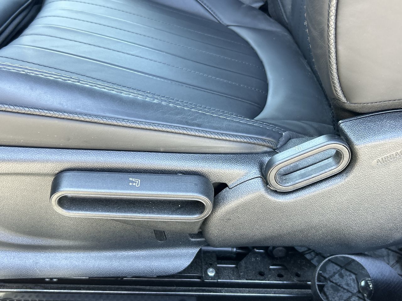 2024 MINI 3 Door in Richmond, British Columbia