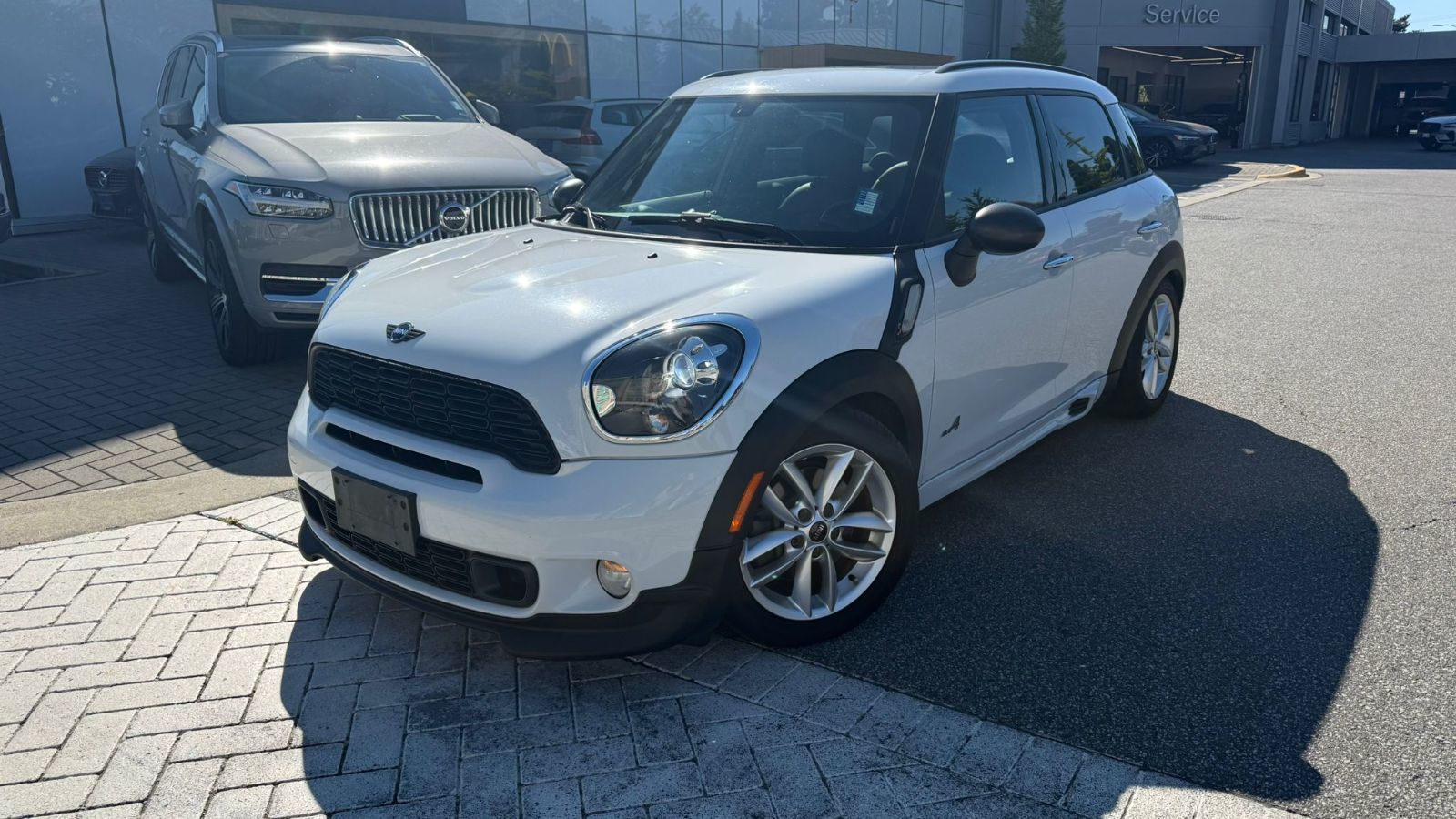 2014 MINI Cooper Countryman in Richmond, British Columbia