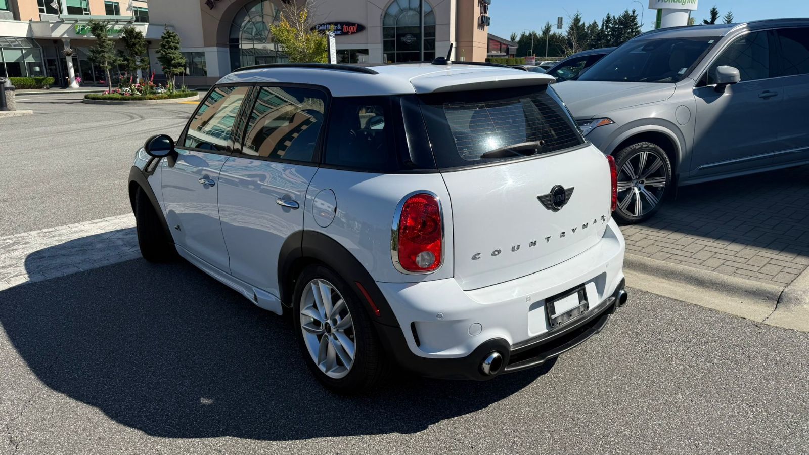 2014 MINI Cooper Countryman in Richmond, British Columbia