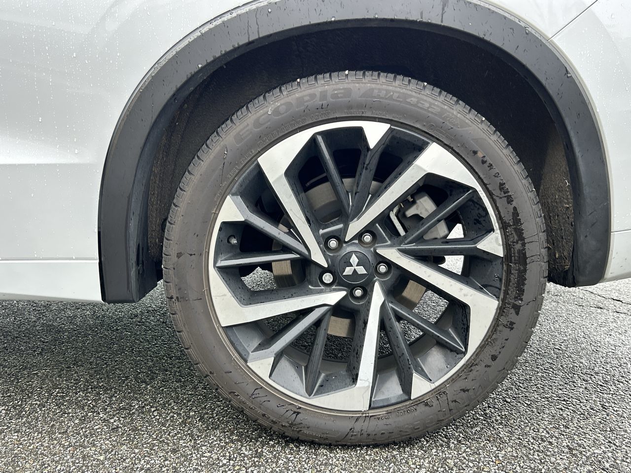 2024 Mitsubishi Outlander