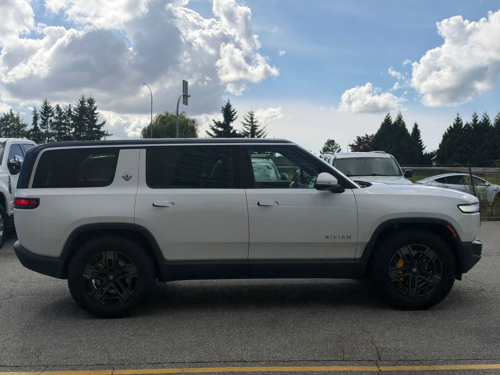 2023 Rivian R1S in Richmond, British Columbia