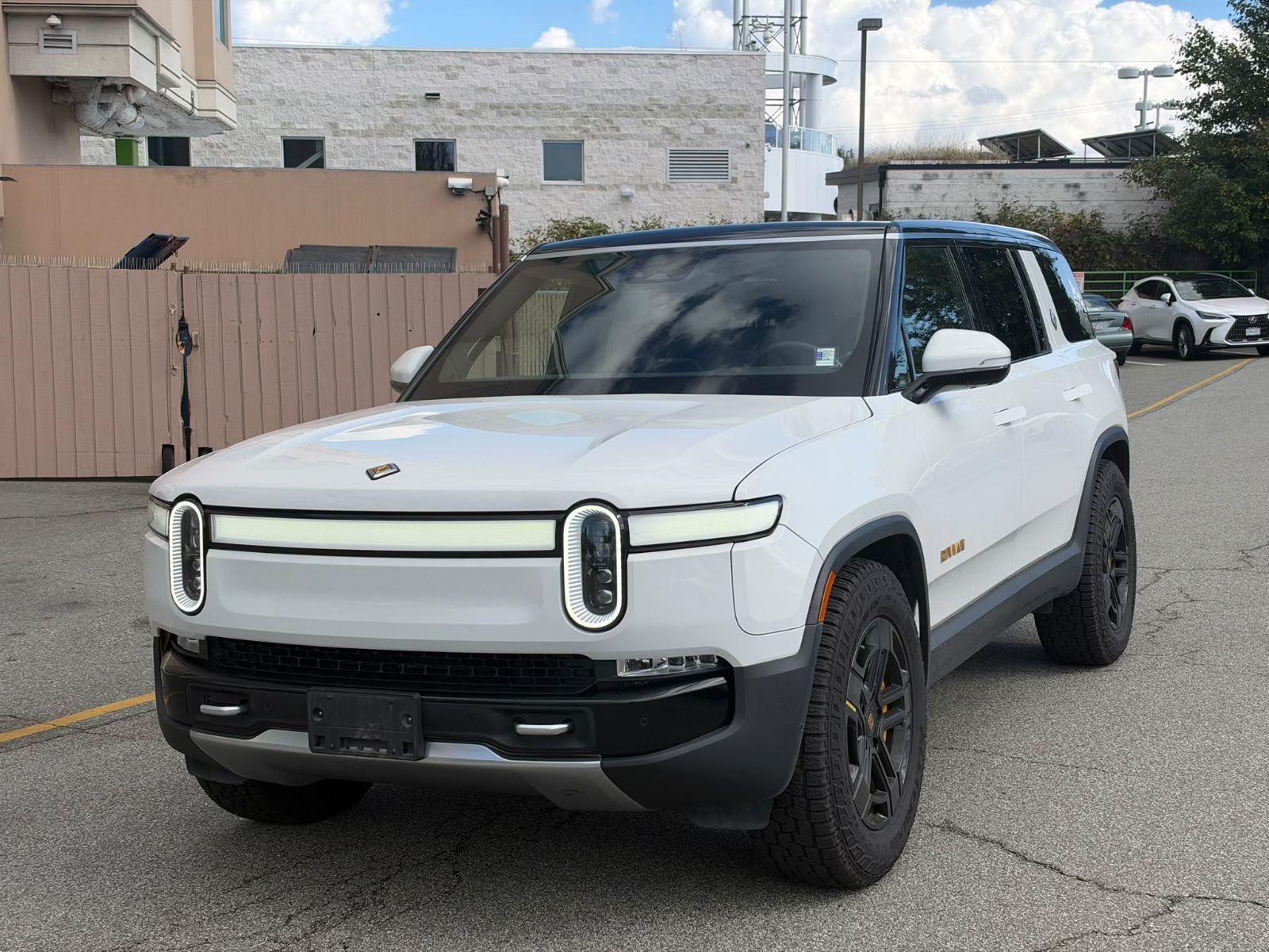 2023 Rivian R1S in Richmond, British Columbia