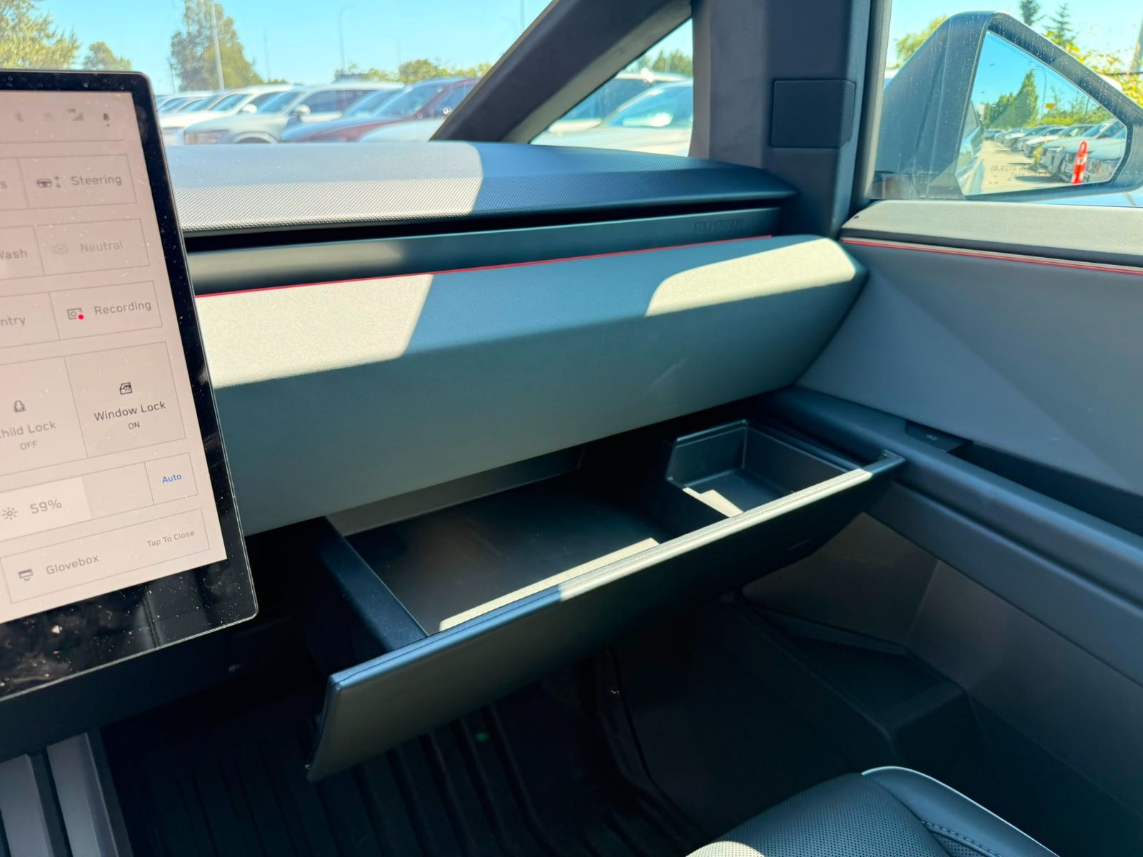 Tesla Cybertruck  2024 à Richmond, Colombie-Britannique