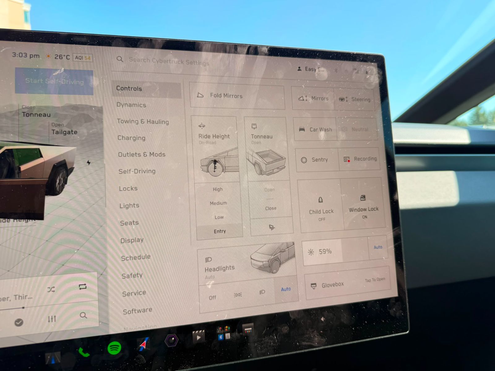 Tesla Cybertruck  2024 à Richmond, Colombie-Britannique