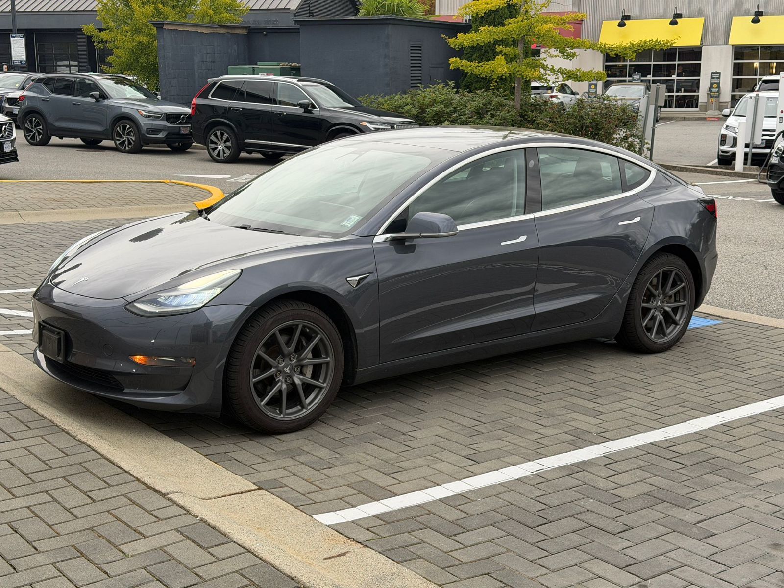 2019 Tesla Model 3 in Richmond, British Columbia