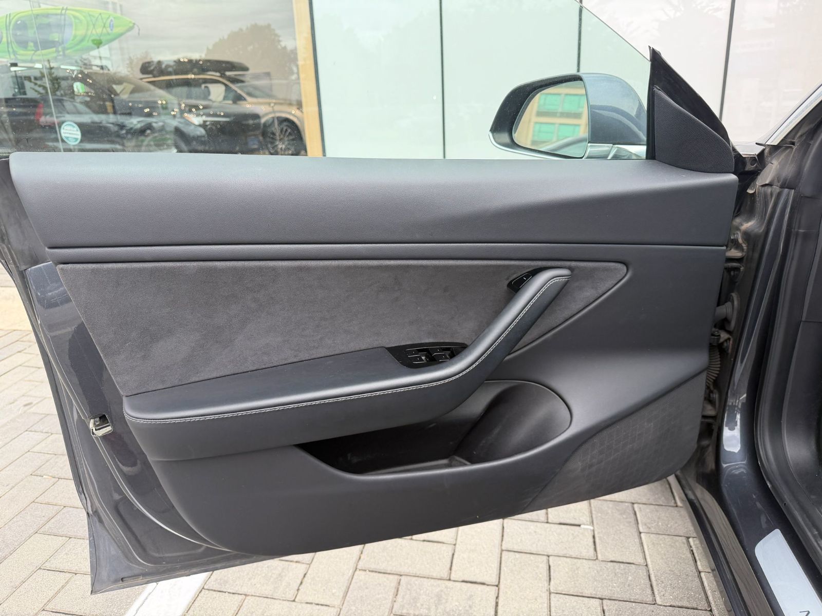 2019 Tesla Model 3 in Richmond, British Columbia