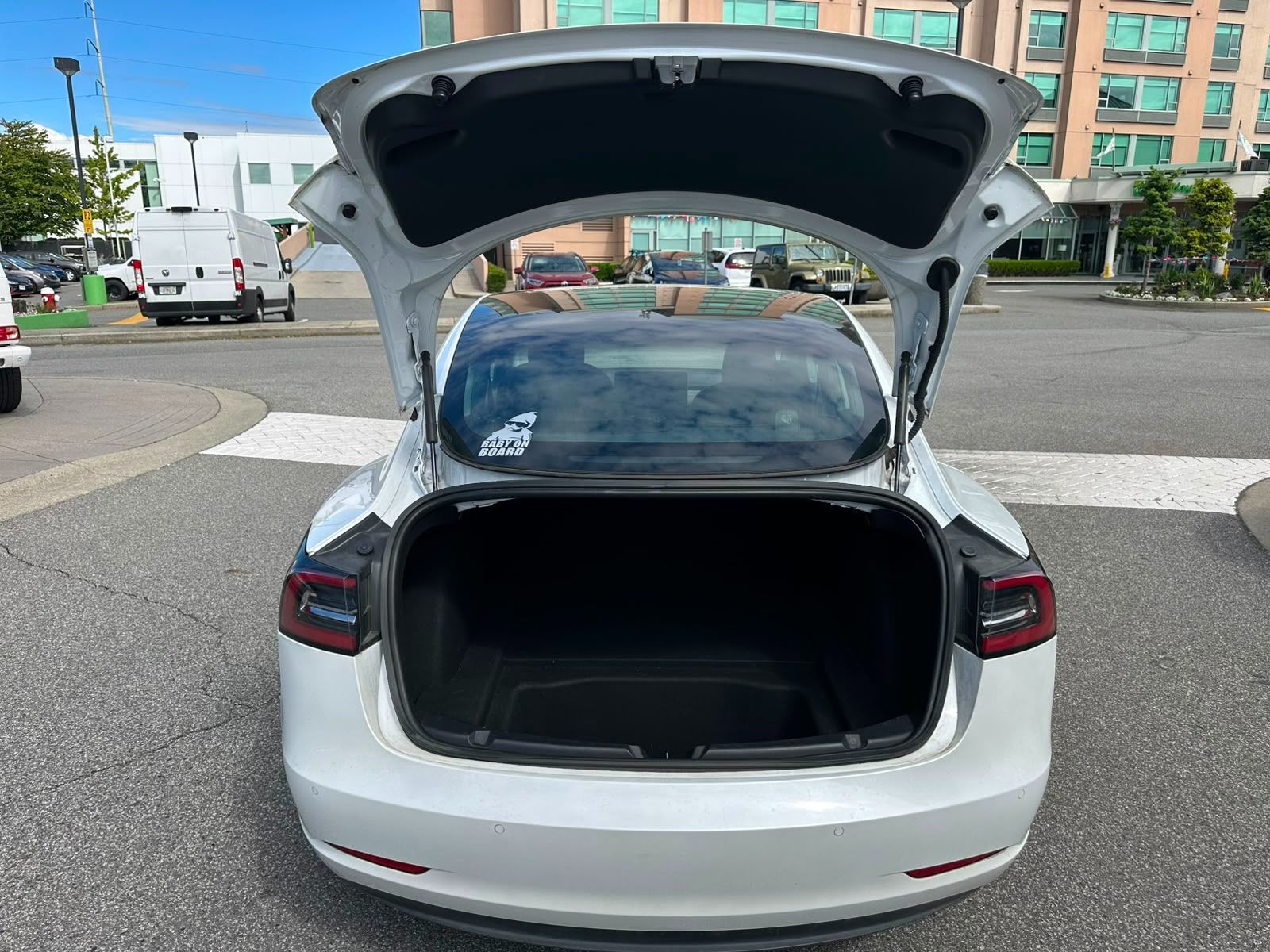 2020 Tesla Model 3 in Richmond, British Columbia