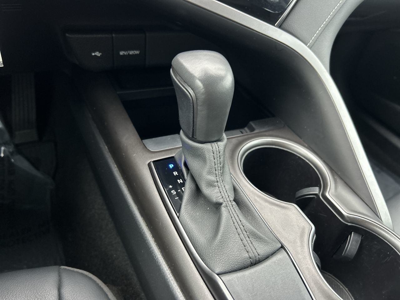 Toyota Camry  2024 à Richmond, Colombie-Britannique