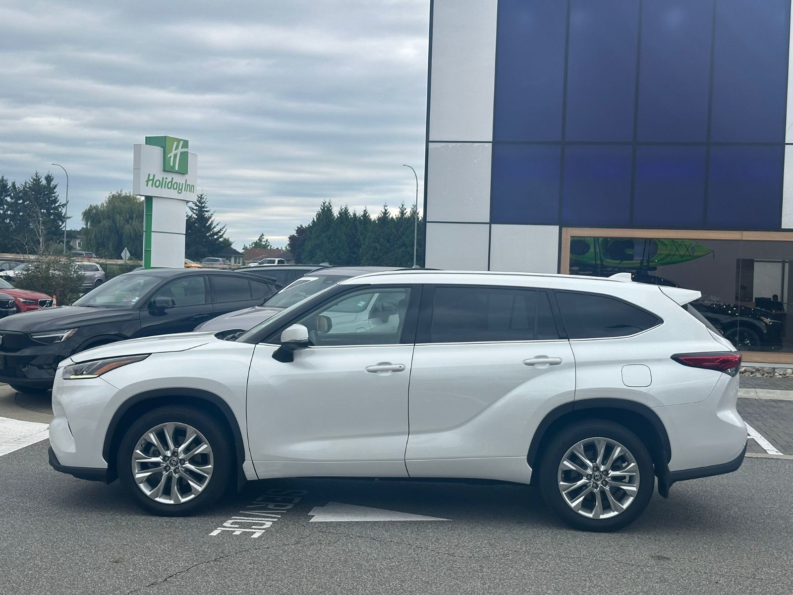 Toyota Highlander  2022 à Richmond, Colombie-Britannique