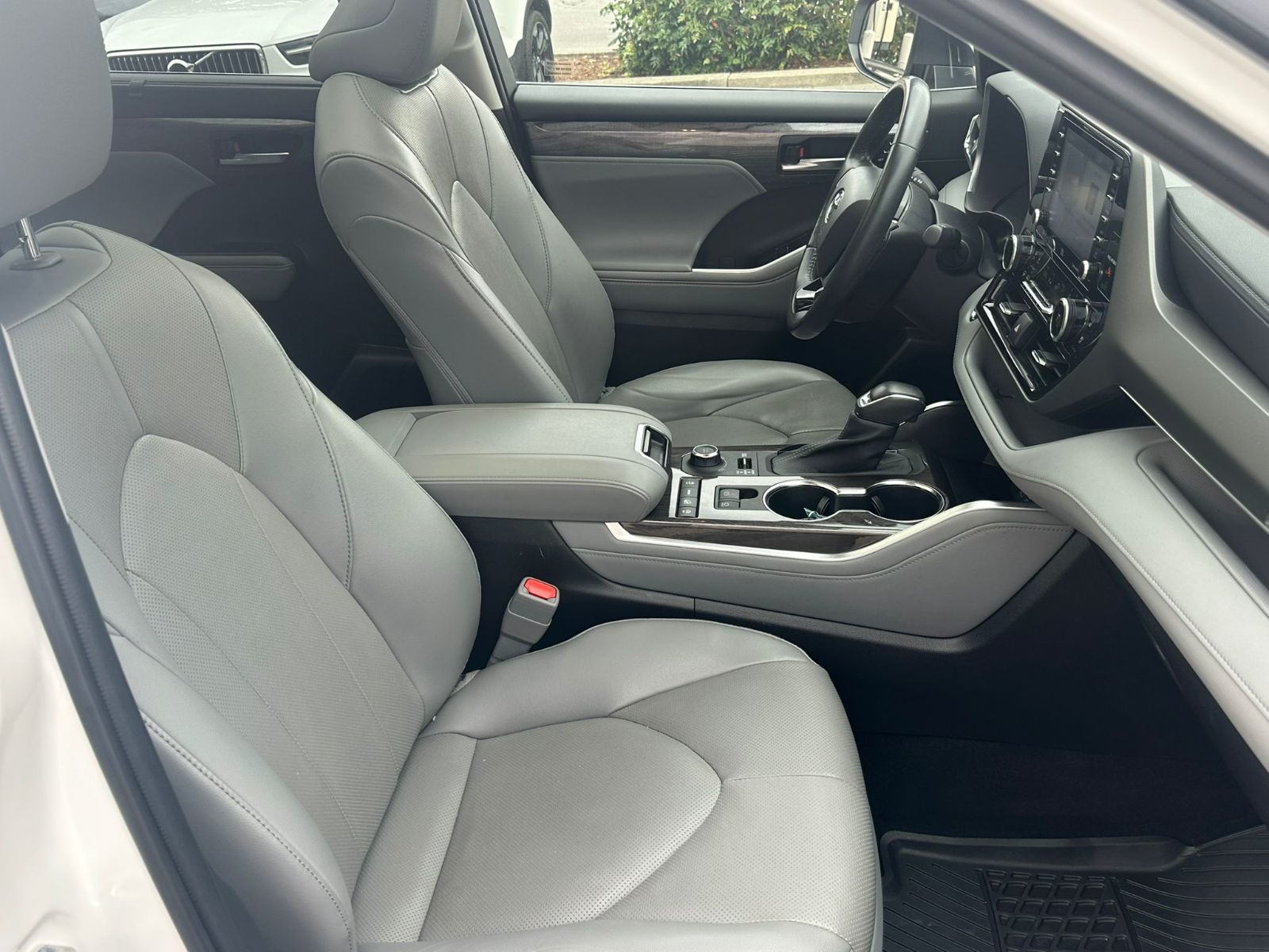 Toyota Highlander  2022 à Richmond, Colombie-Britannique