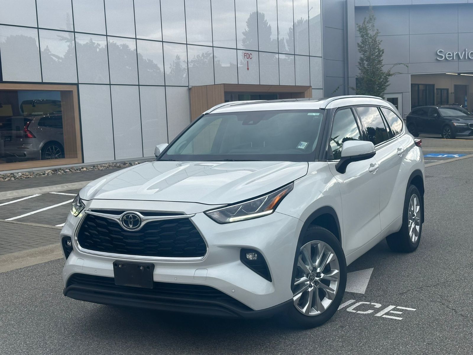 Toyota Highlander  2022 à Richmond, Colombie-Britannique