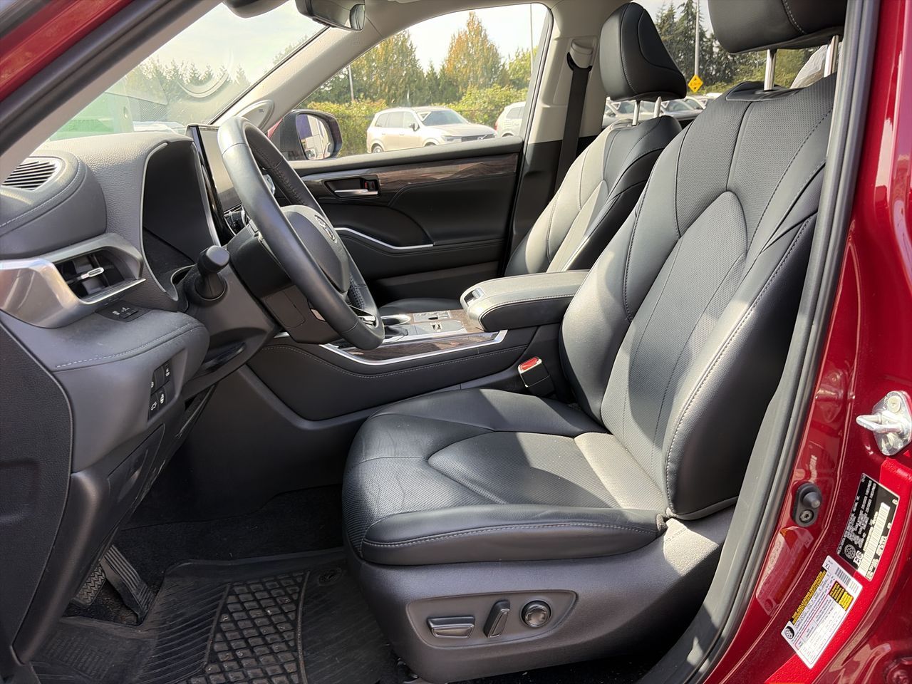 2024 Toyota Highlander in Richmond, British Columbia