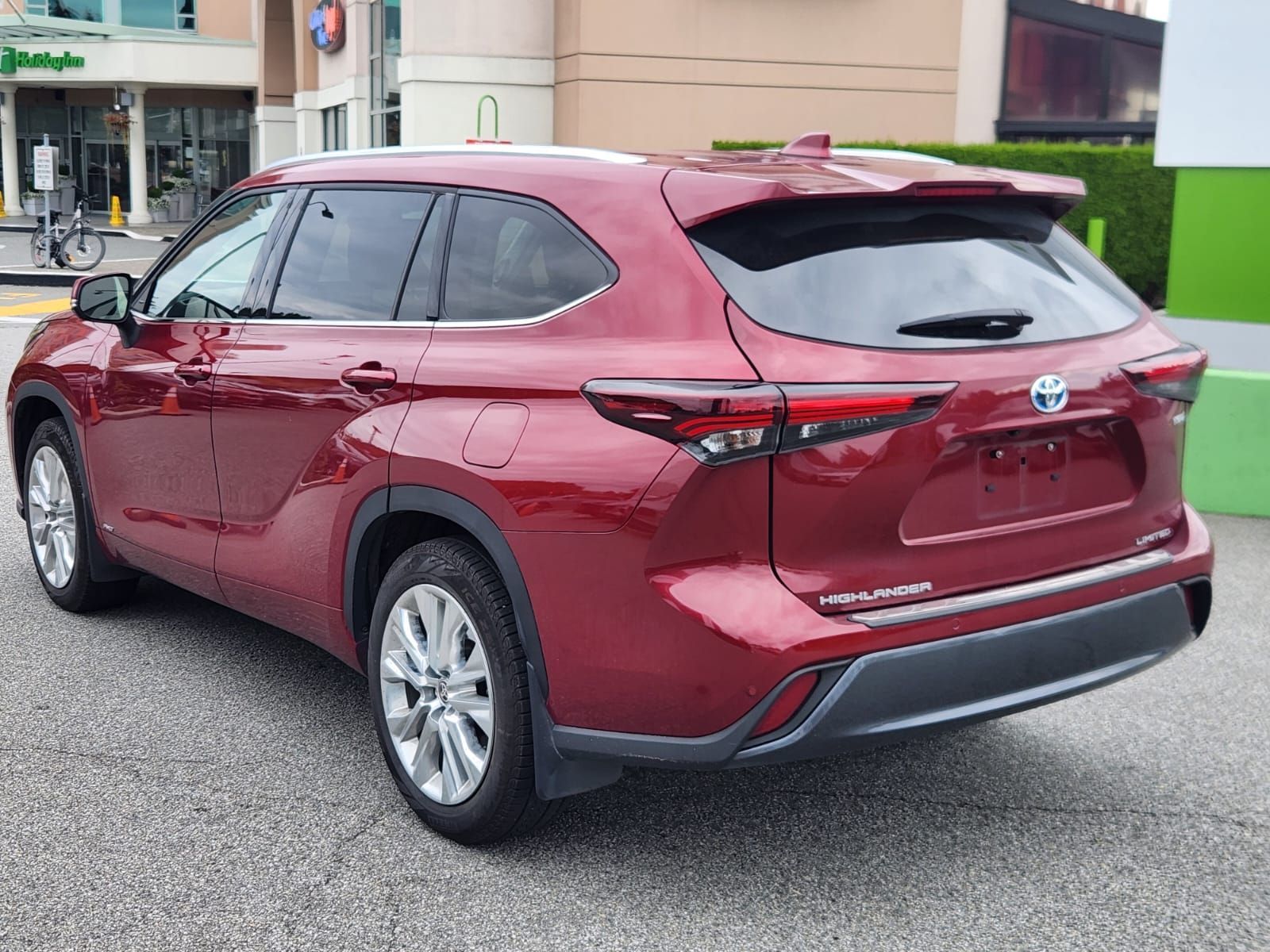 2024 Toyota Highlander in Richmond, British Columbia