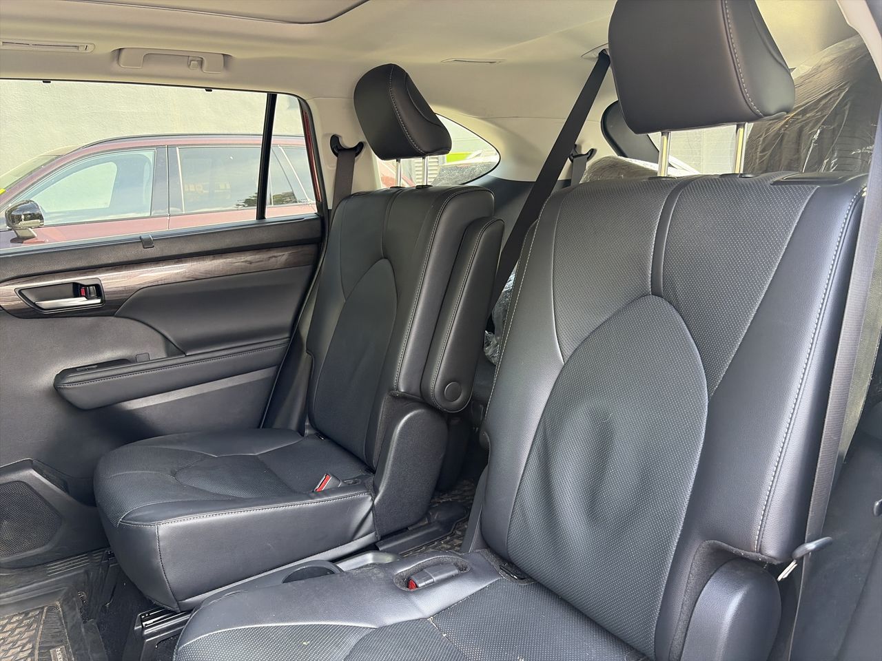 2024 Toyota Highlander in Richmond, British Columbia