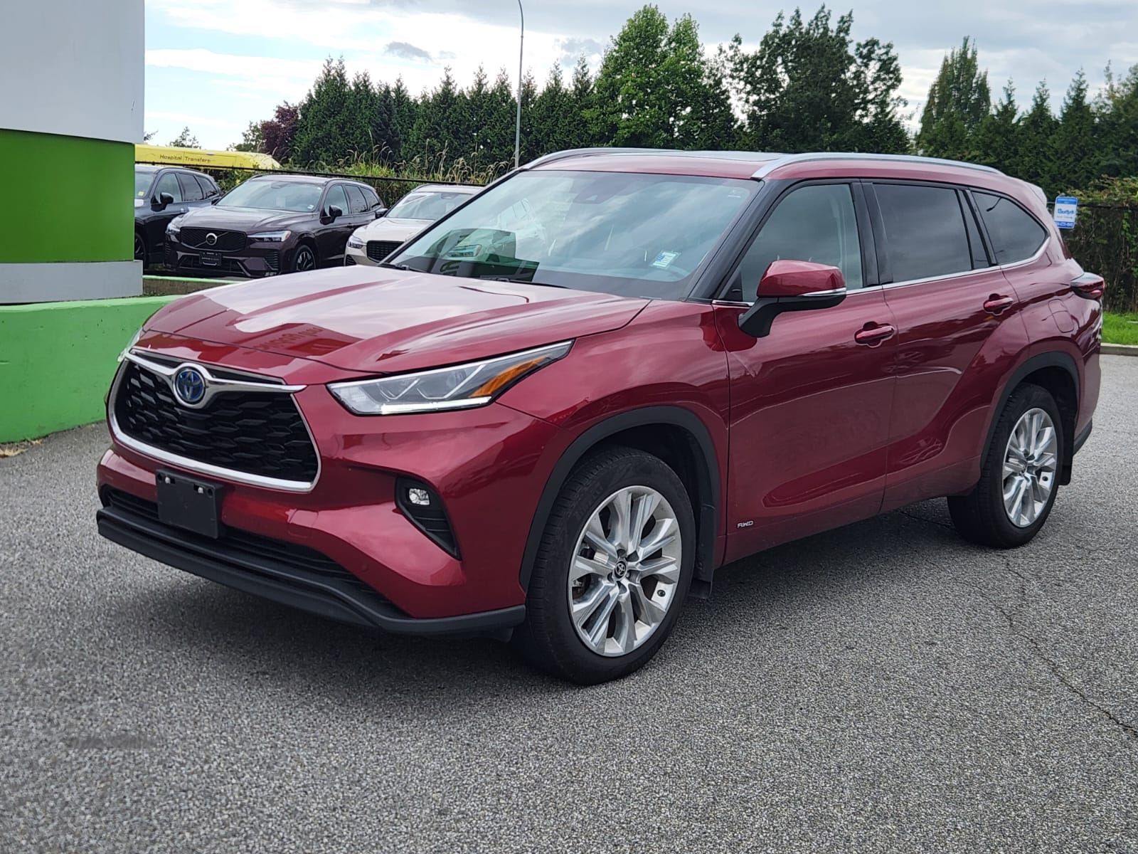 2024 Toyota Highlander in Richmond, British Columbia