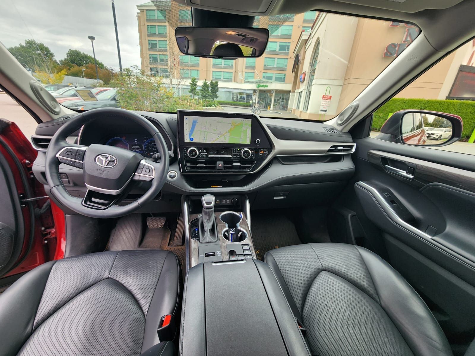 2024 Toyota Highlander in Richmond, British Columbia